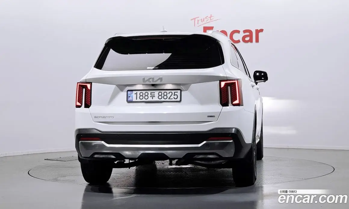 Kia Sorento 2024 1.6 автомат (гидро), фото 4 Kia Sorento 2024 1.6 автомат (гидро), фото 4