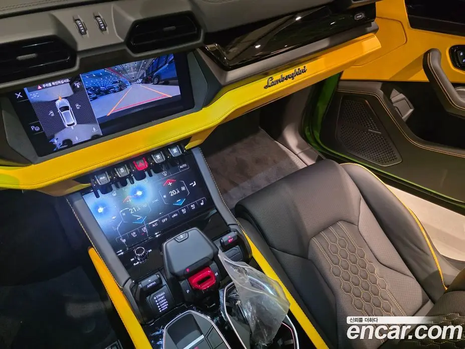 Lamborghini Urus 2026 4.0 автомат (гидро), фото 11 Lamborghini Urus 2026 4.0 автомат (гидро), фото 11