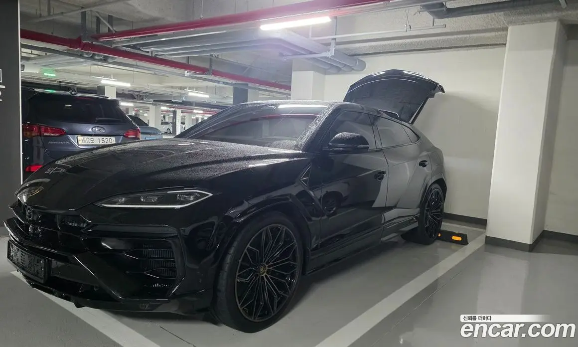 Lamborghini Urus 2026 4.0 автомат (гидро), фото 2 Lamborghini Urus 2026 4.0 автомат (гидро), фото 2