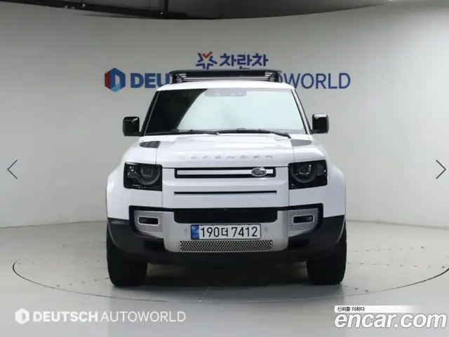 Land Rover Defender 2022 3.0 автомат (гидро), миниатюра 3