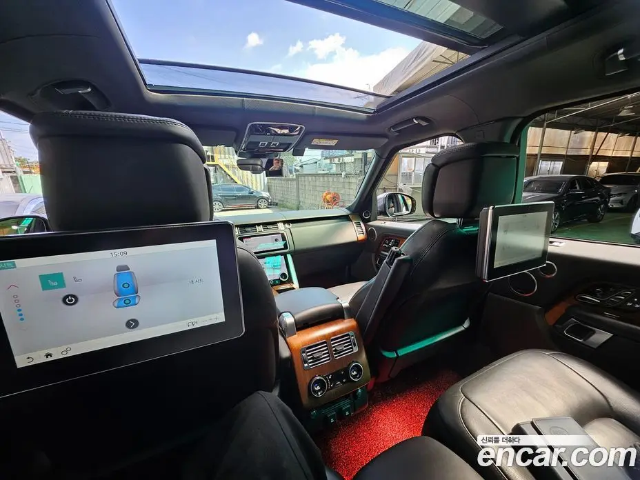 Land Rover Range Rover 2018 4.4 автомат (гидро), фото 15 Land Rover Range Rover 2018 4.4 автомат (гидро), фото 15