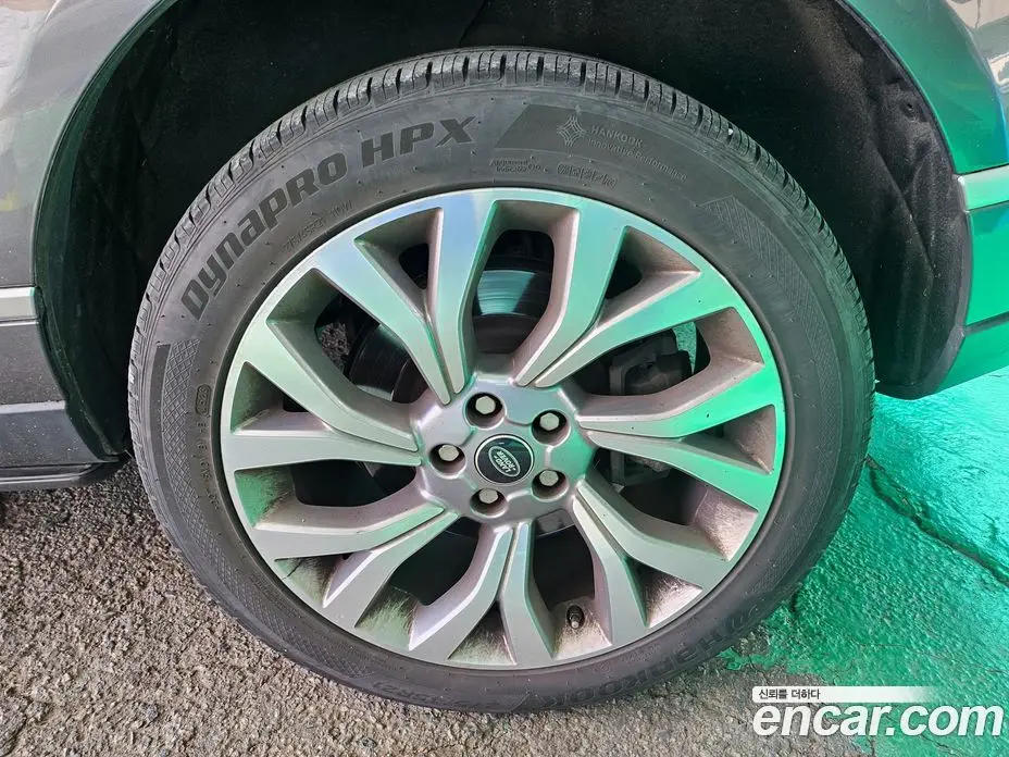 Land Rover Range Rover 2018 4.4 автомат (гидро), фото 17 Land Rover Range Rover 2018 4.4 автомат (гидро), фото 17