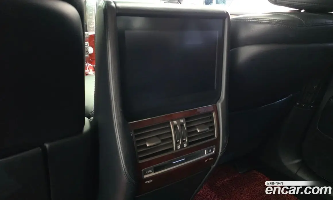 Lexus LS 2011 5.0 автомат (гидро), фото 17 Lexus LS 2011 5.0 автомат (гидро), фото 17
