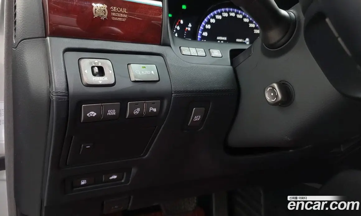 Lexus LS 2011 5.0 автомат (гидро), фото 18 Lexus LS 2011 5.0 автомат (гидро), фото 18