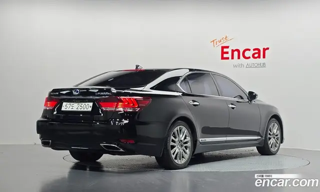 Lexus LS 2013 5.0 автомат (гидро), миниатюра 2 Lexus LS 2013 5.0 автомат (гидро), миниатюра 2