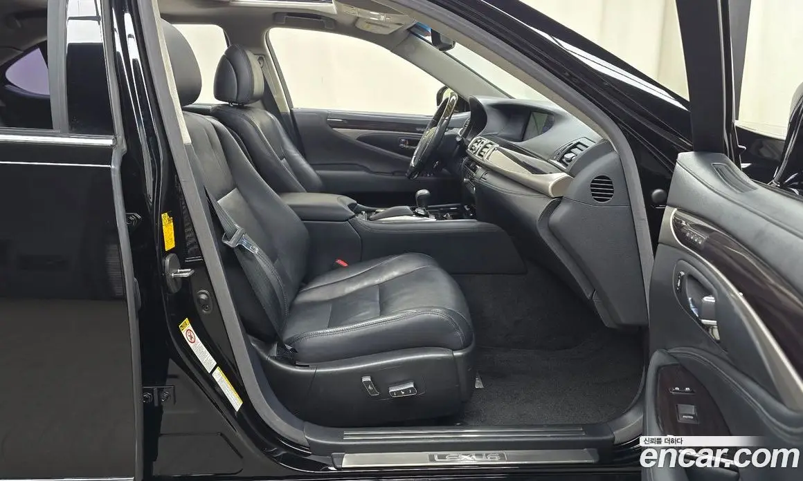 Lexus LS 2013 5.0 автомат (гидро), фото 11 Lexus LS 2013 5.0 автомат (гидро), фото 11