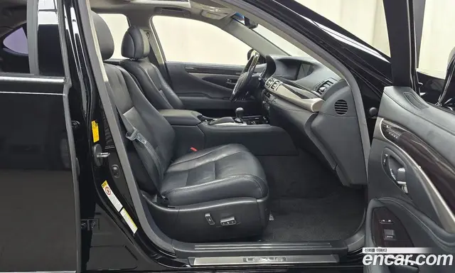 Lexus LS 2013 5.0 автомат (гидро), миниатюра 11 Lexus LS 2013 5.0 автомат (гидро), миниатюра 11