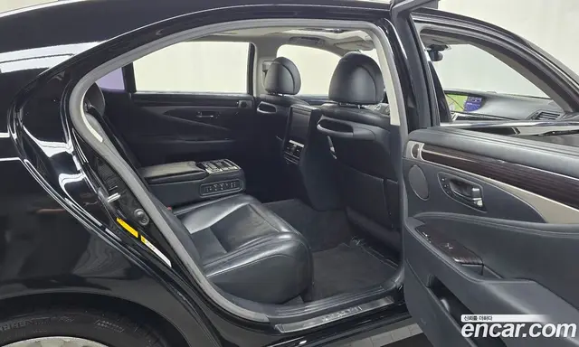 Lexus LS 2013 5.0 автомат (гидро), миниатюра 12