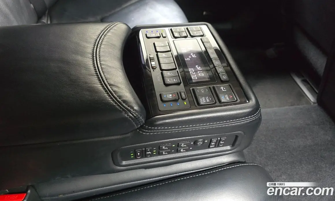 Lexus LS 2013 5.0 автомат (гидро), фото 19 Lexus LS 2013 5.0 автомат (гидро), фото 19