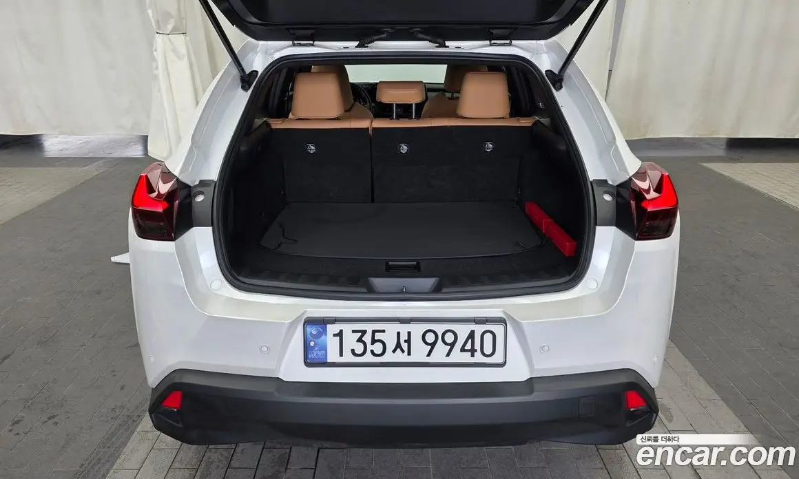 Lexus UX 2024 2.0 автомат (гидро), фото 26 Lexus UX 2024 2.0 автомат (гидро), фото 26