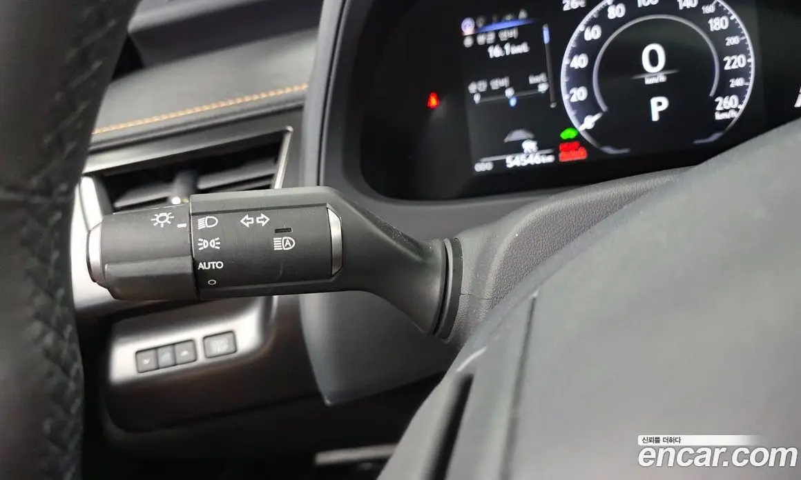Lexus UX 2024 2.0 автомат (гидро), фото 27 Lexus UX 2024 2.0 автомат (гидро), фото 27