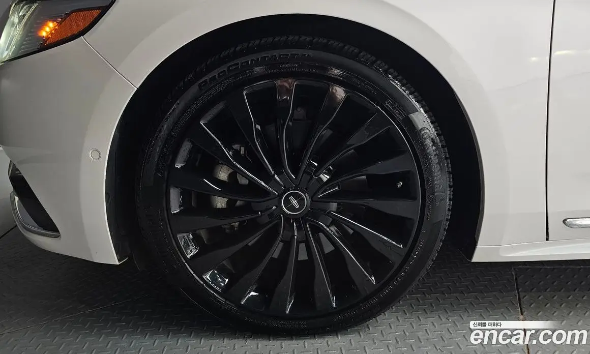 Lincoln Continental 2018 3.0 автомат (гидро), фото 5 Lincoln Continental 2018 3.0 автомат (гидро), фото 5