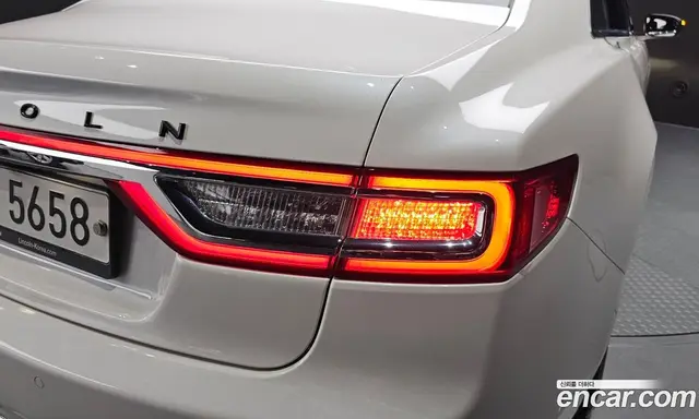 Lincoln Continental 2018 3.0 автомат (гидро), миниатюра 9 Lincoln Continental 2018 3.0 автомат (гидро), миниатюра 9