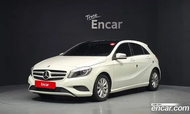 Mercedes-Benz A-Class 2015 1.5 автомат (гидро), миниатюра 1 Mercedes-Benz A-Class 2015 1.5 автомат (гидро), миниатюра 1