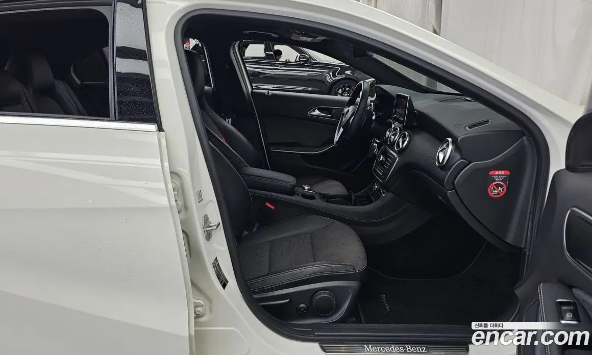 Mercedes-Benz A-Class 2015 1.5 автомат (гидро), фото 11 Mercedes-Benz A-Class 2015 1.5 автомат (гидро), фото 11