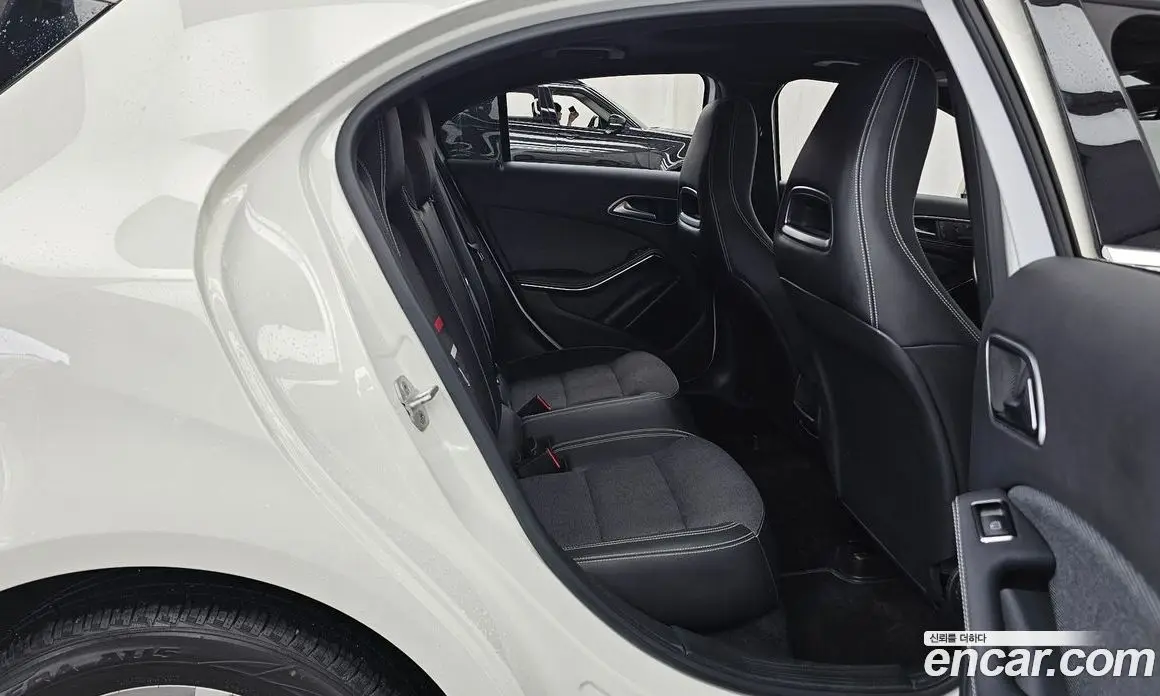 Mercedes-Benz A-Class 2015 1.5 автомат (гидро), фото 12 Mercedes-Benz A-Class 2015 1.5 автомат (гидро), фото 12