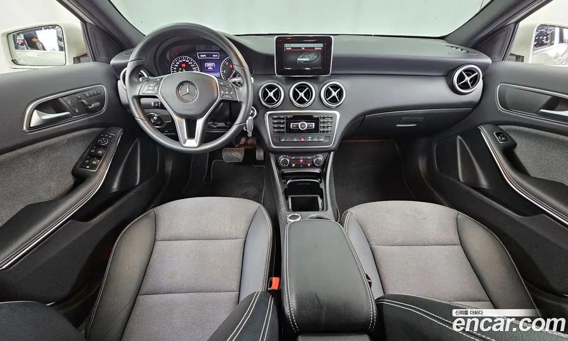Mercedes-Benz A-Class 2015 1.5 автомат (гидро), фото 7 Mercedes-Benz A-Class 2015 1.5 автомат (гидро), фото 7