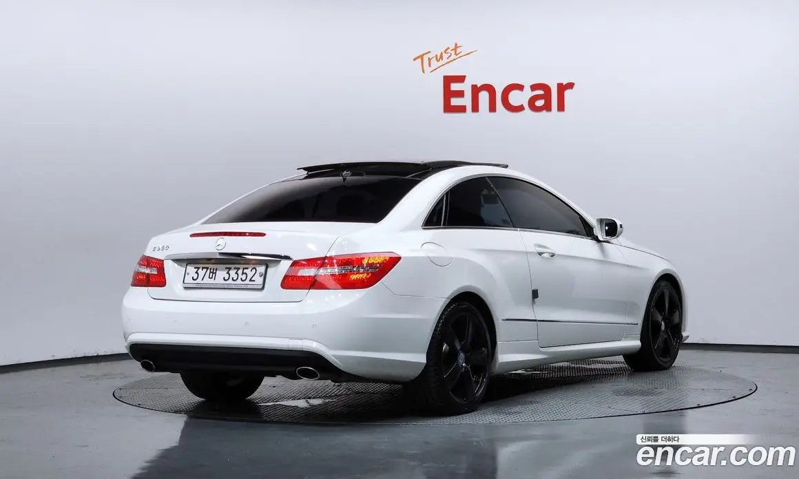 Mercedes-Benz E-Class 2010 3.5 автомат (гидро), фото 2 Mercedes-Benz E-Class 2010 3.5 автомат (гидро), фото 2