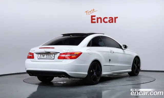 Mercedes-Benz E-Class 2010 3.5 автомат (гидро), миниатюра 2 Mercedes-Benz E-Class 2010 3.5 автомат (гидро), миниатюра 2