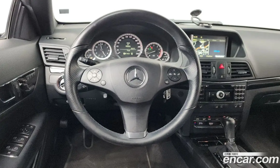 Mercedes-Benz E-Class 2010 3.5 автомат (гидро), фото 14 Mercedes-Benz E-Class 2010 3.5 автомат (гидро), фото 14