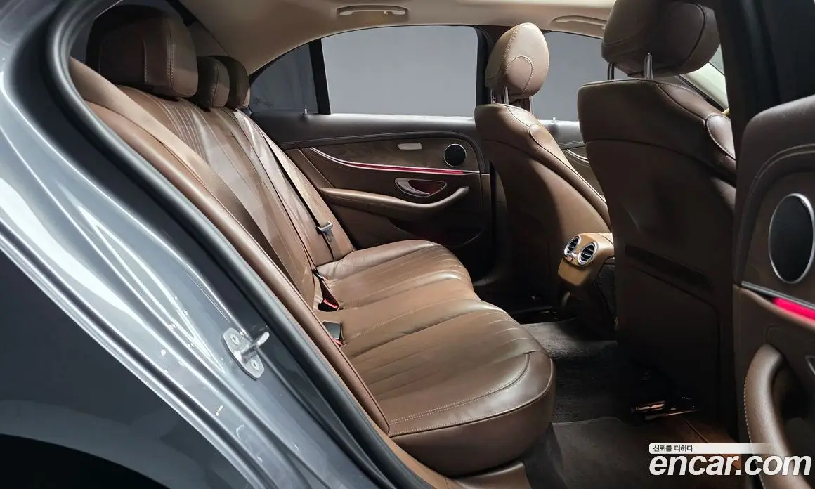Mercedes-Benz E-Class 2017 2.0 автомат (гидро), фото 11