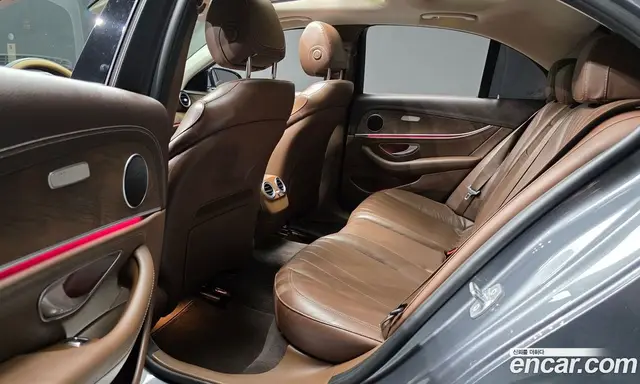 Mercedes-Benz E-Class 2017 2.0 автомат (гидро), миниатюра 12