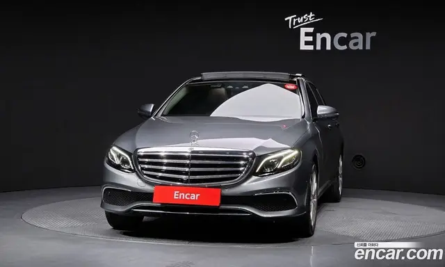 Mercedes-Benz E-Class 2017 2.0 автомат (гидро), миниатюра 3