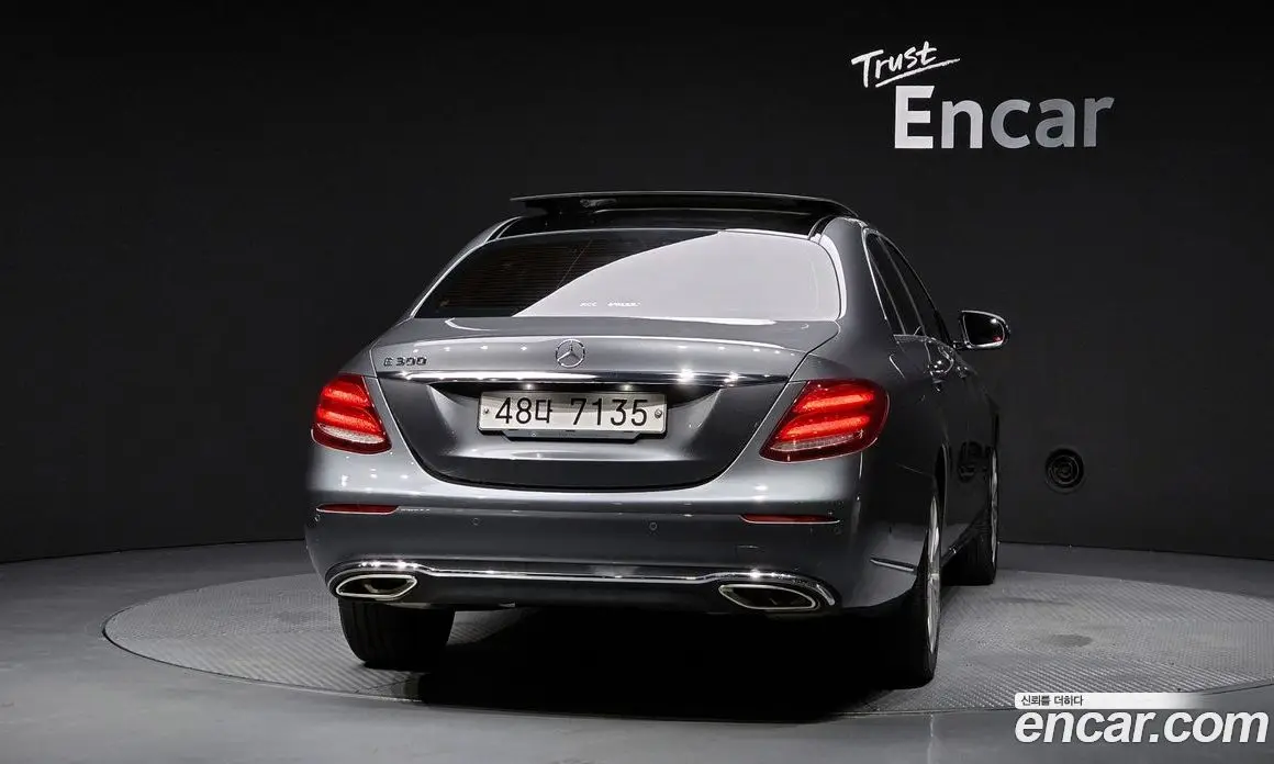 Mercedes-Benz E-Class 2017 2.0 автомат (гидро), фото 4