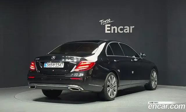 Mercedes-Benz E-Class 2019 3.0 автомат (гидро), миниатюра 2 Mercedes-Benz E-Class 2019 3.0 автомат (гидро), миниатюра 2