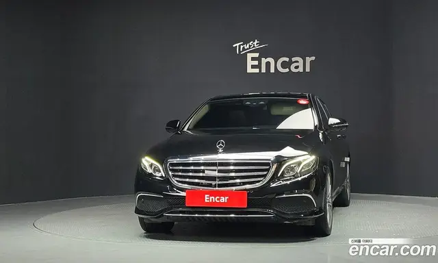 Mercedes-Benz E-Class 2019 3.0 автомат (гидро), миниатюра 3 Mercedes-Benz E-Class 2019 3.0 автомат (гидро), миниатюра 3