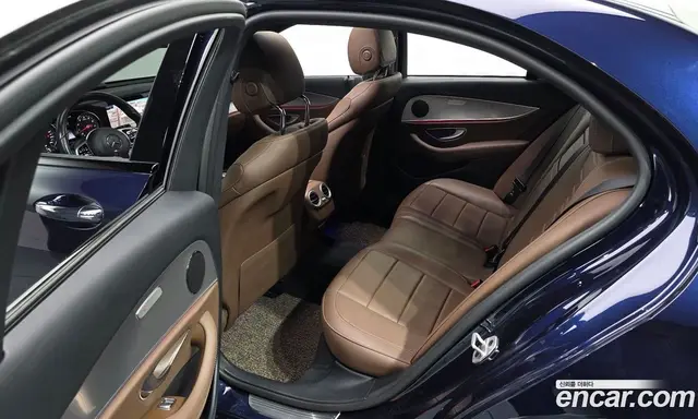 Mercedes-Benz E-Class 2020 2.0 автомат (гидро), миниатюра 12