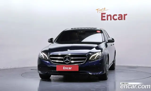 Mercedes-Benz E-Class 2020 2.0 автомат (гидро), миниатюра 3 Mercedes-Benz E-Class 2020 2.0 автомат (гидро), миниатюра 3