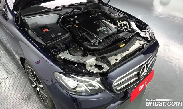 Mercedes-Benz E-Class 2020 2.0 автомат (гидро), миниатюра 6 Mercedes-Benz E-Class 2020 2.0 автомат (гидро), миниатюра 6