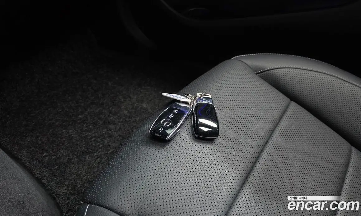 Mercedes-Benz E-Class 2021 2.0 автомат (гидро), фото 20 Mercedes-Benz E-Class 2021 2.0 автомат (гидро), фото 20