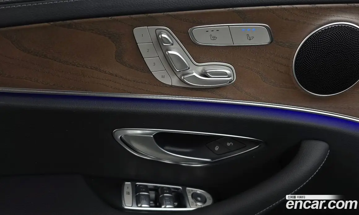 Mercedes-Benz E-Class 2021 2.0 автомат (гидро), фото 25 Mercedes-Benz E-Class 2021 2.0 автомат (гидро), фото 25