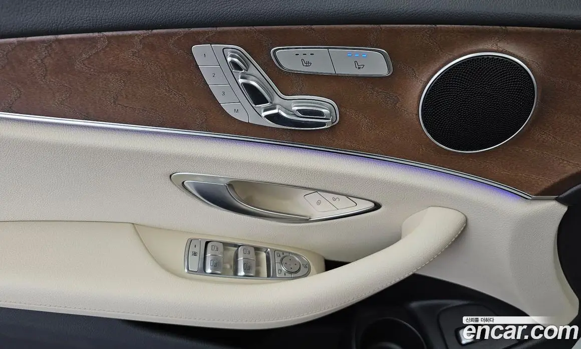 Mercedes-Benz E-Class 2021 2.0 автомат (гидро), фото 34 Mercedes-Benz E-Class 2021 2.0 автомат (гидро), фото 34