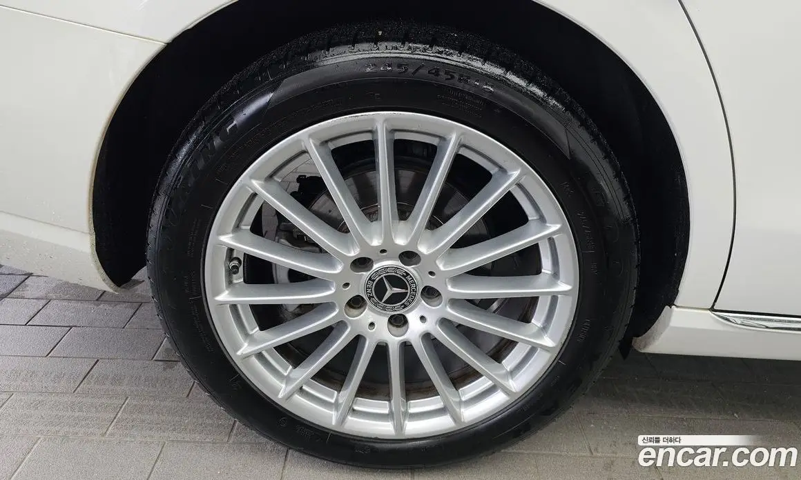 Mercedes-Benz E-Class 2021 2.0 автомат (гидро), фото 5 Mercedes-Benz E-Class 2021 2.0 автомат (гидро), фото 5