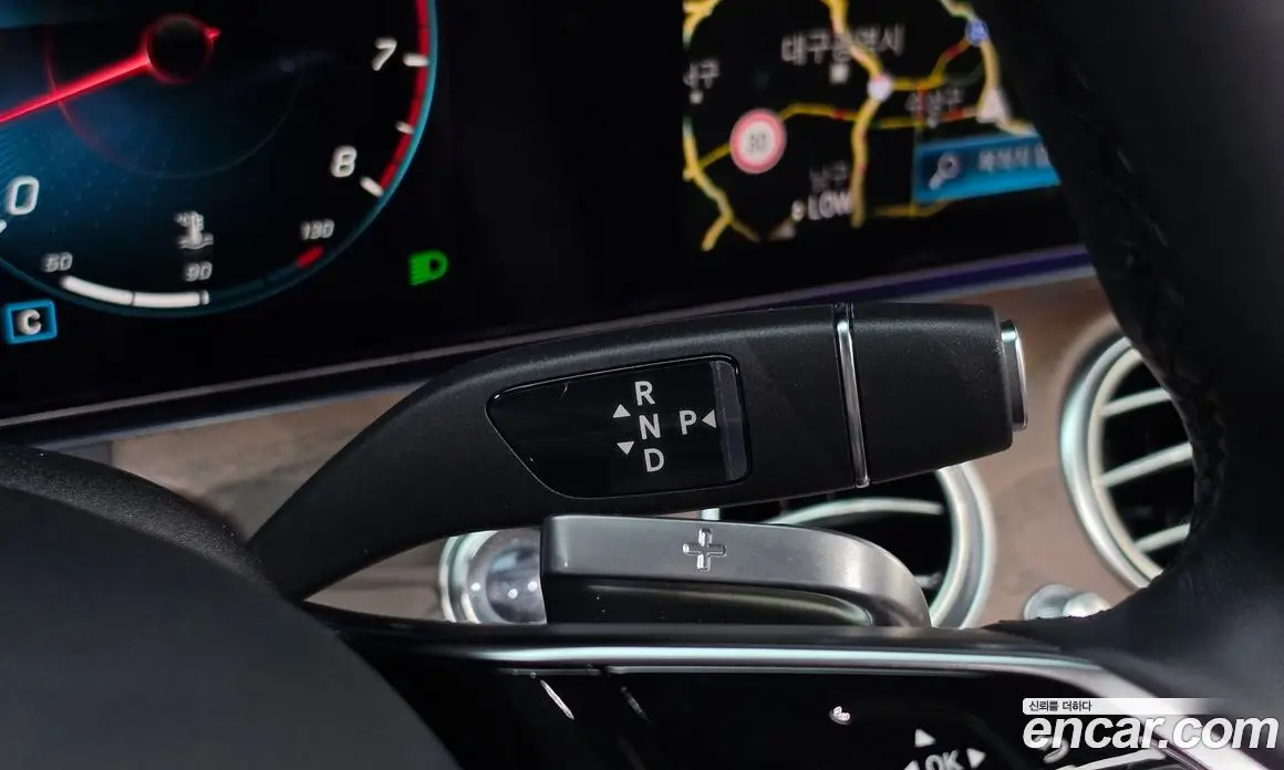 Mercedes-Benz E-Class 2023 2.0 автомат (гидро), фото 11
