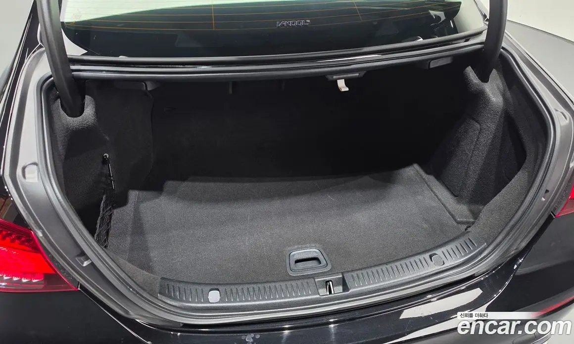Mercedes-Benz E-Class 2023 2.0 автомат (гидро), фото 28