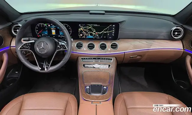 Mercedes-Benz E-Class 2023 2.0 автомат (гидро), миниатюра 9