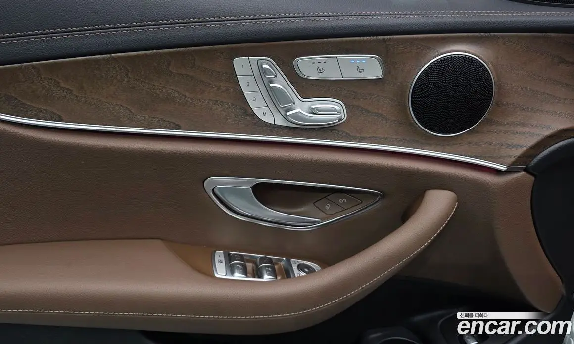 Mercedes-Benz E-Class 2023 2.0 автомат (гидро), фото 16 Mercedes-Benz E-Class 2023 2.0 автомат (гидро), фото 16