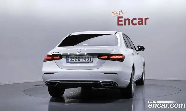 Mercedes-Benz E-Class 2023 2.0 автомат (гидро), миниатюра 4 Mercedes-Benz E-Class 2023 2.0 автомат (гидро), миниатюра 4