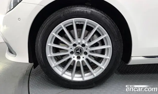 Mercedes-Benz E-Class 2023 2.0 автомат (гидро), миниатюра 5 Mercedes-Benz E-Class 2023 2.0 автомат (гидро), миниатюра 5