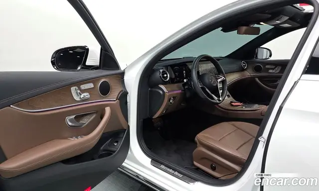Mercedes-Benz E-Class 2023 2.0 автомат (гидро), миниатюра 10 Mercedes-Benz E-Class 2023 2.0 автомат (гидро), миниатюра 10