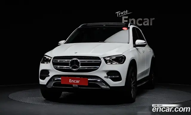 Mercedes-Benz GLE-Class 2024 2.0 автомат (гидро), миниатюра 3