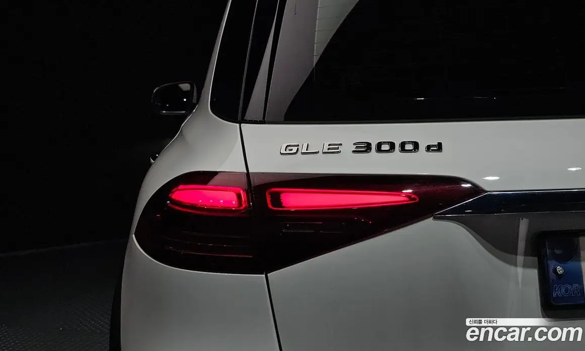 Mercedes-Benz GLE-Class 2024 2.0 автомат (гидро), фото 9