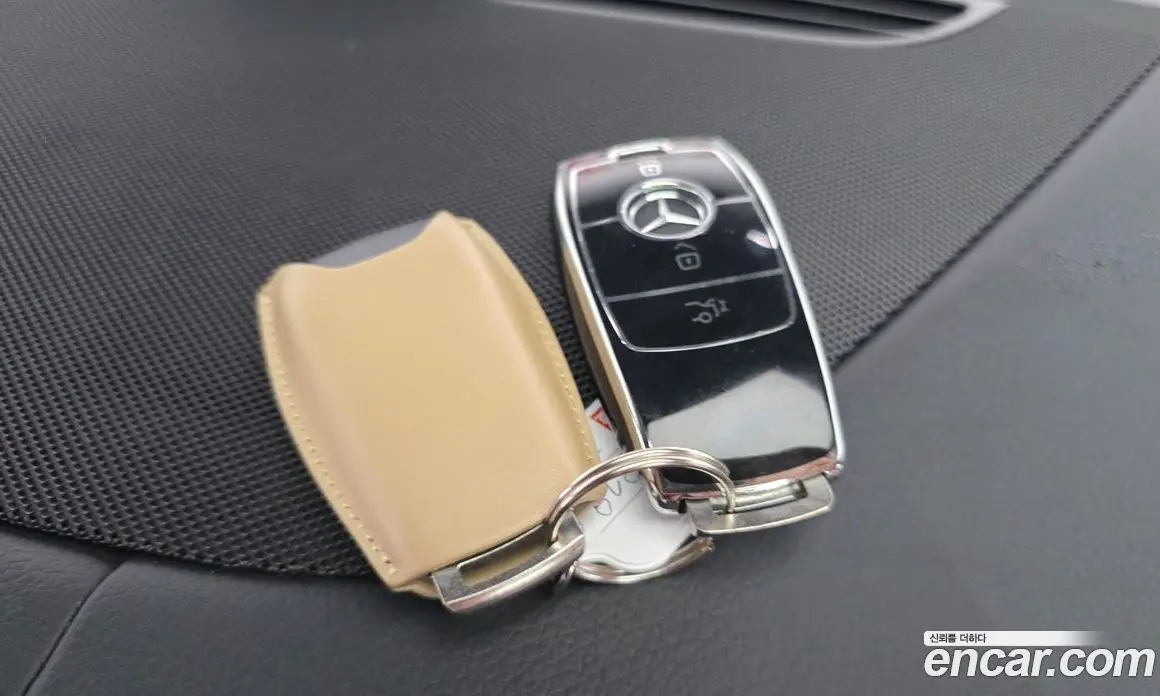 Mercedes-Benz GLE-Class 2025 3.0 автомат (гидро), фото 24 Mercedes-Benz GLE-Class 2025 3.0 автомат (гидро), фото 24
