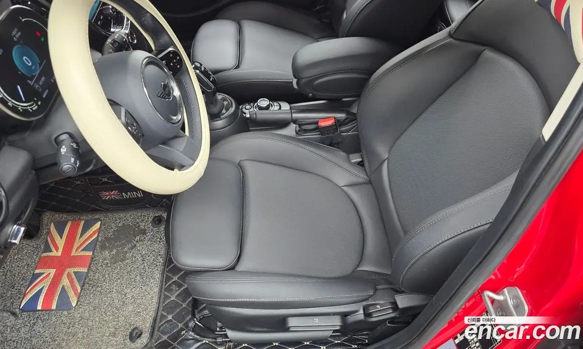 Mini Cooper 2022 1.5 автомат (гидро), фото 28 Mini Cooper 2022 1.5 автомат (гидро), фото 28