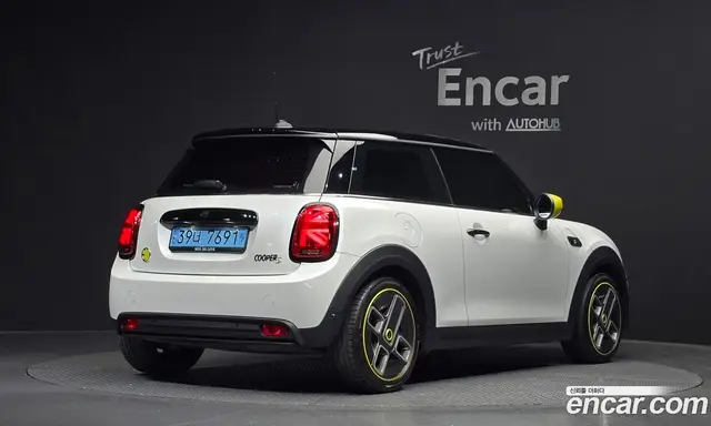 Mini Cooper 2023 автомат (гидро), миниатюра 2 Mini Cooper 2023 автомат (гидро), миниатюра 2