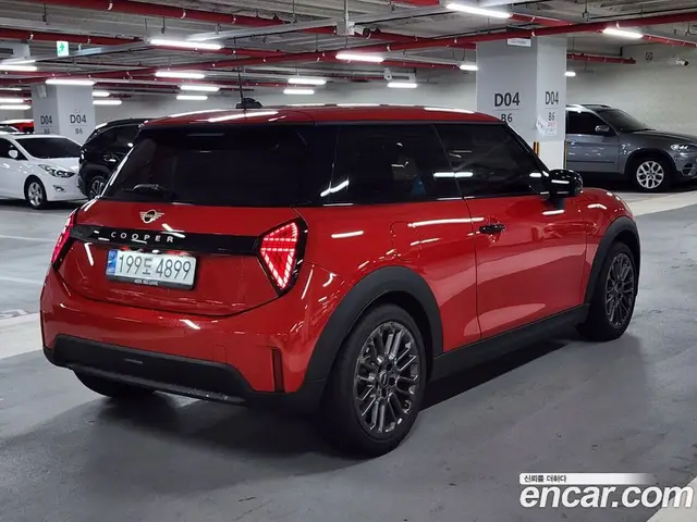 Mini Cooper 2024 2.0 автомат (гидро), миниатюра 2